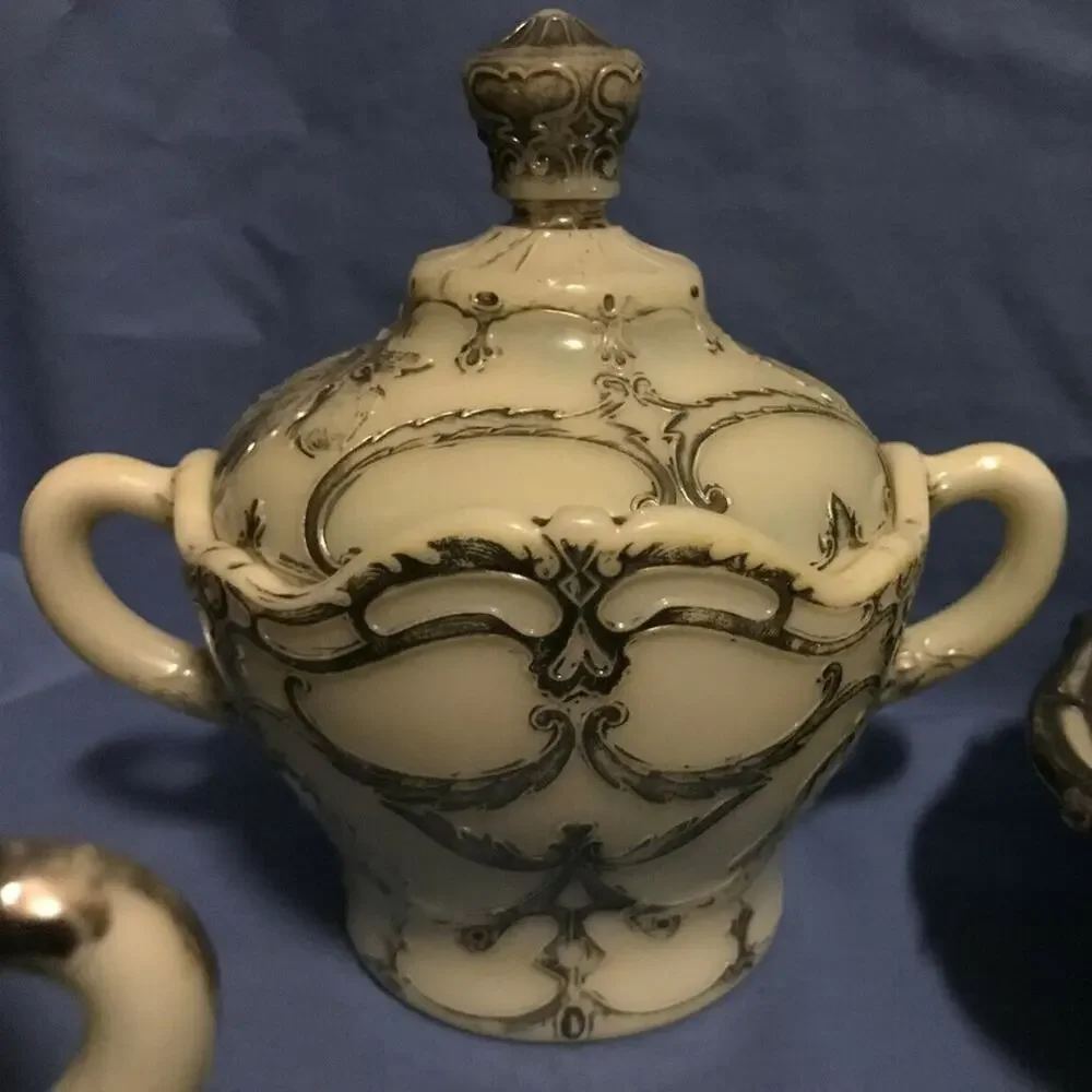 RARE~~4 PC. DIAMOND MAPLE ‎ LEAF CUSTARD GLASS